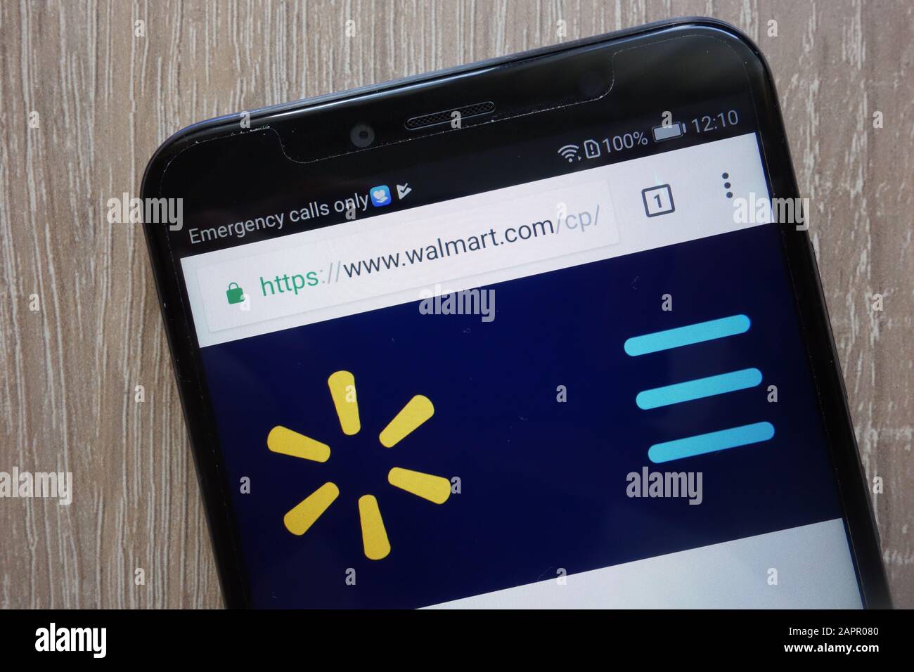 Il sito Web di Walmart è visualizzato su uno smartphone moderno Foto Stock