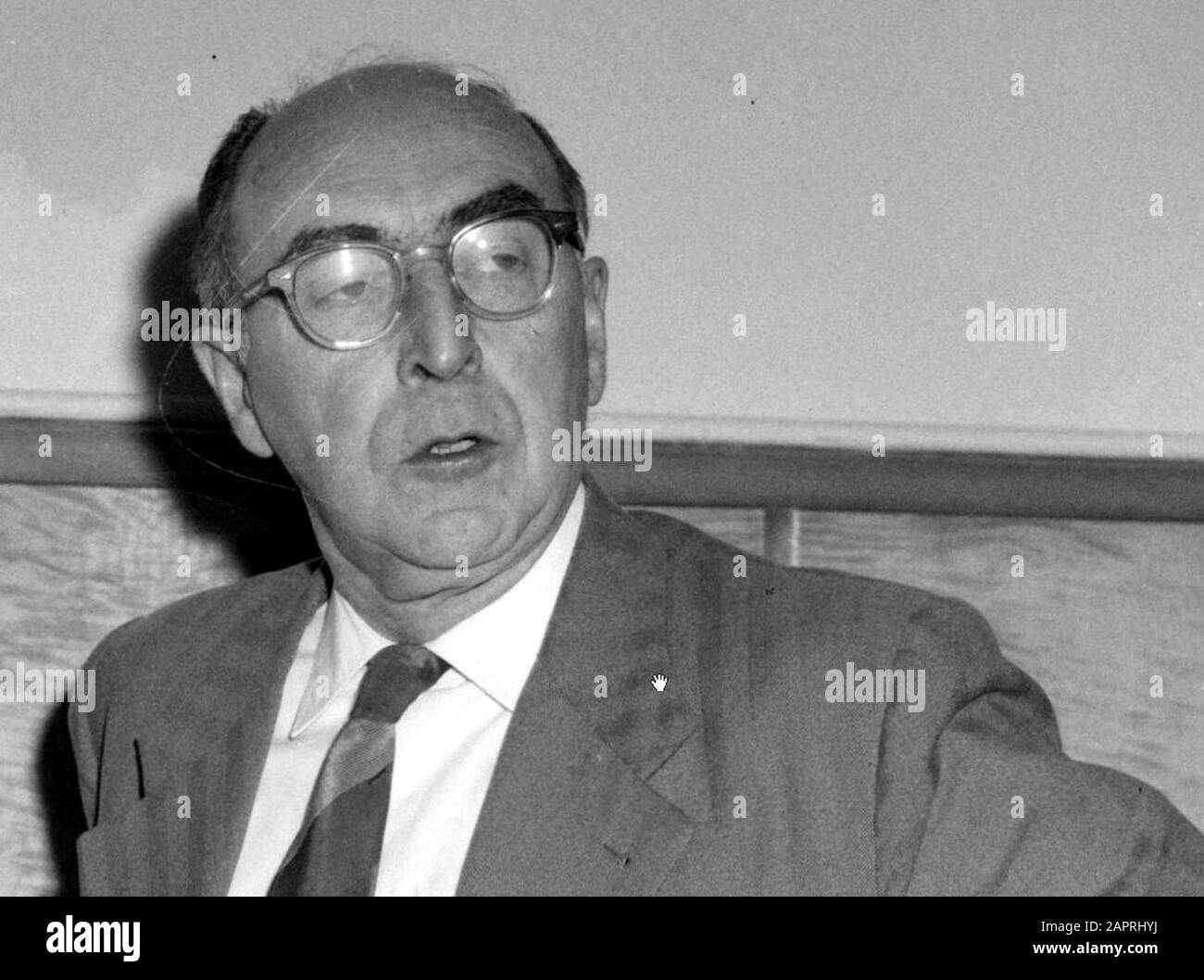 Congresso straordinario del Vakcentrale olandese di Utrecht, Prof. Dr. J. F. Haccou durante il suo discorso, 7 novembre 1959; Foto Stock
