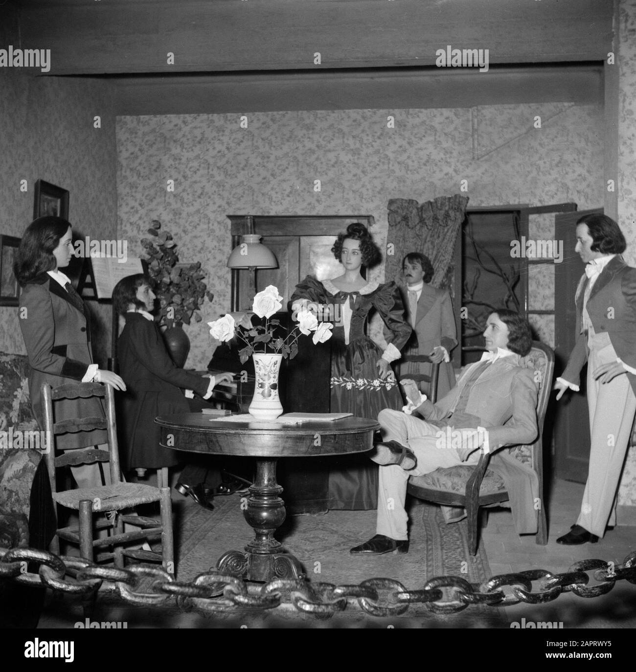 Il Museo di Storia a Parigi una scena storica nel museo Data: Non data: Sede: Francia, Parigi Parole Chiave: Costumi, musei, bambole, spettacoli Foto Stock