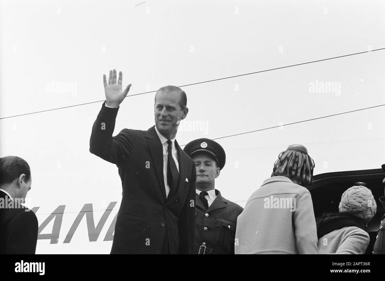 Fine del partito partenza Royal ospiti Principe Filippo d'Inghilterra Data: 3 maggio 1962 posizione: Gran Bretagna Parole Chiave: Feste, ospite, lasciare Nome personale: Philip, principe di Gran Bretagna Foto Stock