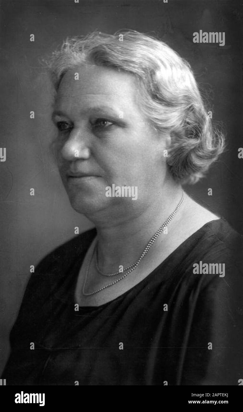 Suze Groeneweg (1875-1940), prima donna MP. Senza luogo e data; Foto Stock