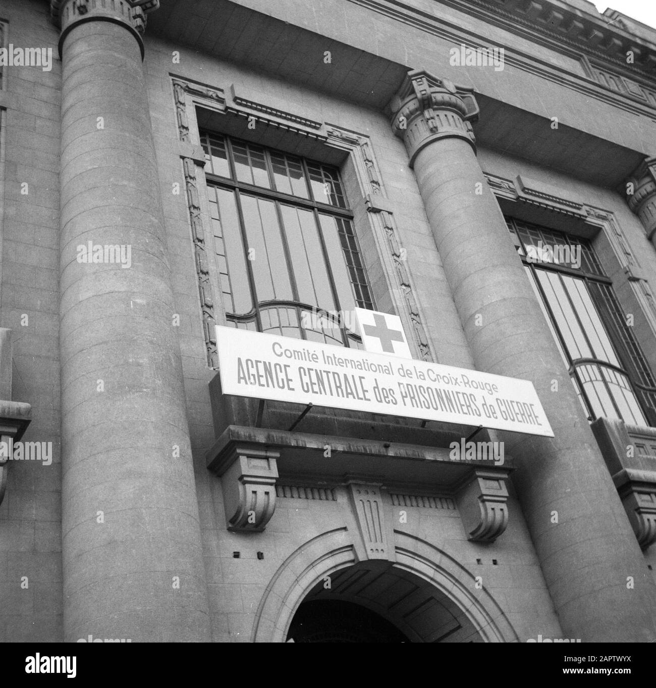 Croce Rossa a Ginevra Comitato Internazionale della Croce Rossa, Organizzazione Centrale dei POWs Data: Maggio 1946 luogo: Ginevra, Svizzera Parole Chiave: Esterno, edifici, prigionieri di guerra Nome dell'istituzione: Croce Rossa Foto Stock