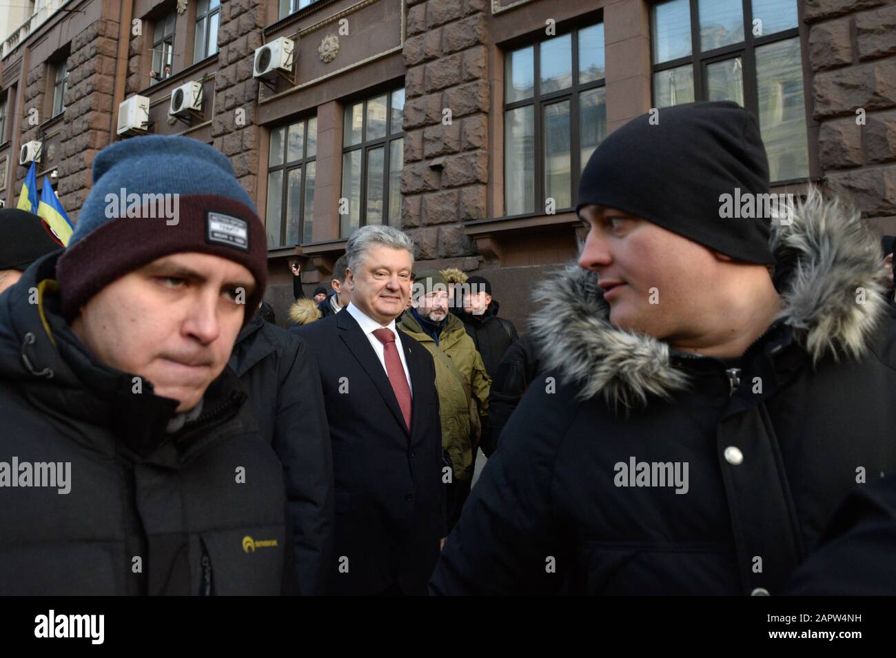 L'ex presidente visita il dipartimento di interrogatorio presso il Servizio di sicurezza dello Stato come testimone.Petro Poroshenko è venuto per interrogatorio al Bureau di Stato Di Indagine (GBR). L'interrogatorio dell'ex capo di stato come testimone ha avuto luogo nel caso di possibili tradimenti durante la firma degli accordi di Minsk. Foto Stock