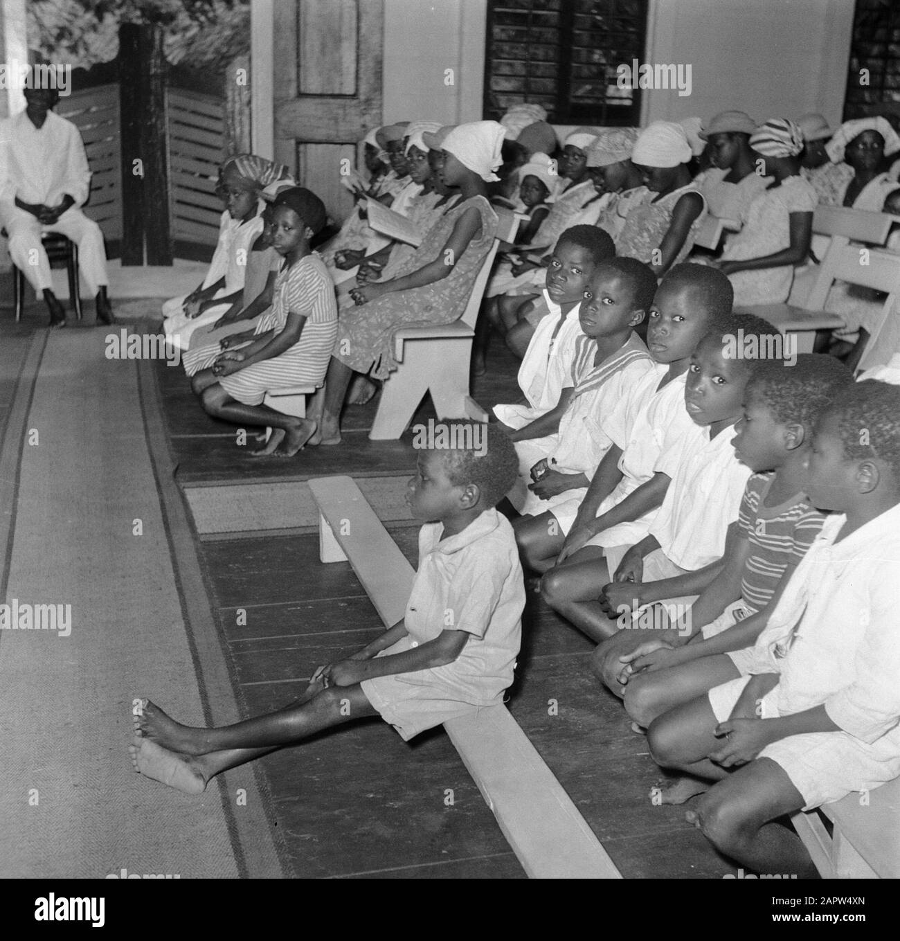 Viaggio in Suriname e Antille Olandesi Chiesa Servizio Data: 1947 luogo: Suriname Parole Chiave: Chiese Foto Stock