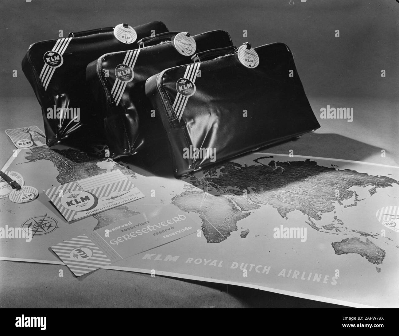 Advertising KLM Valigie Data: Parole Chiave non date: Valige Setting name: KLM Foto Stock