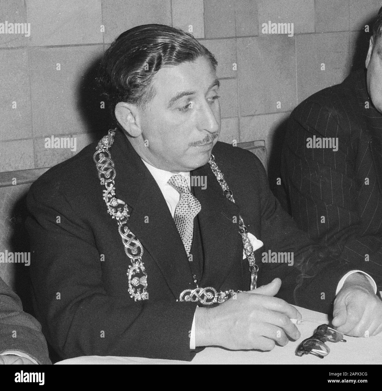 Arrivo Lord Provost di Glasgow a Schiphol, Lord Provost durante la conferenza stampa; Foto Stock