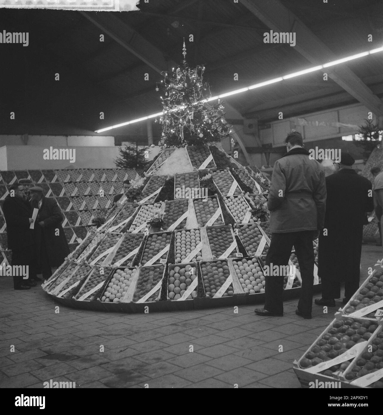 Asta Di Natale In Kesteren Data: 9 Dicembre 1960 Località: Kesteren Parole Chiave: Aste Di Natale Foto Stock