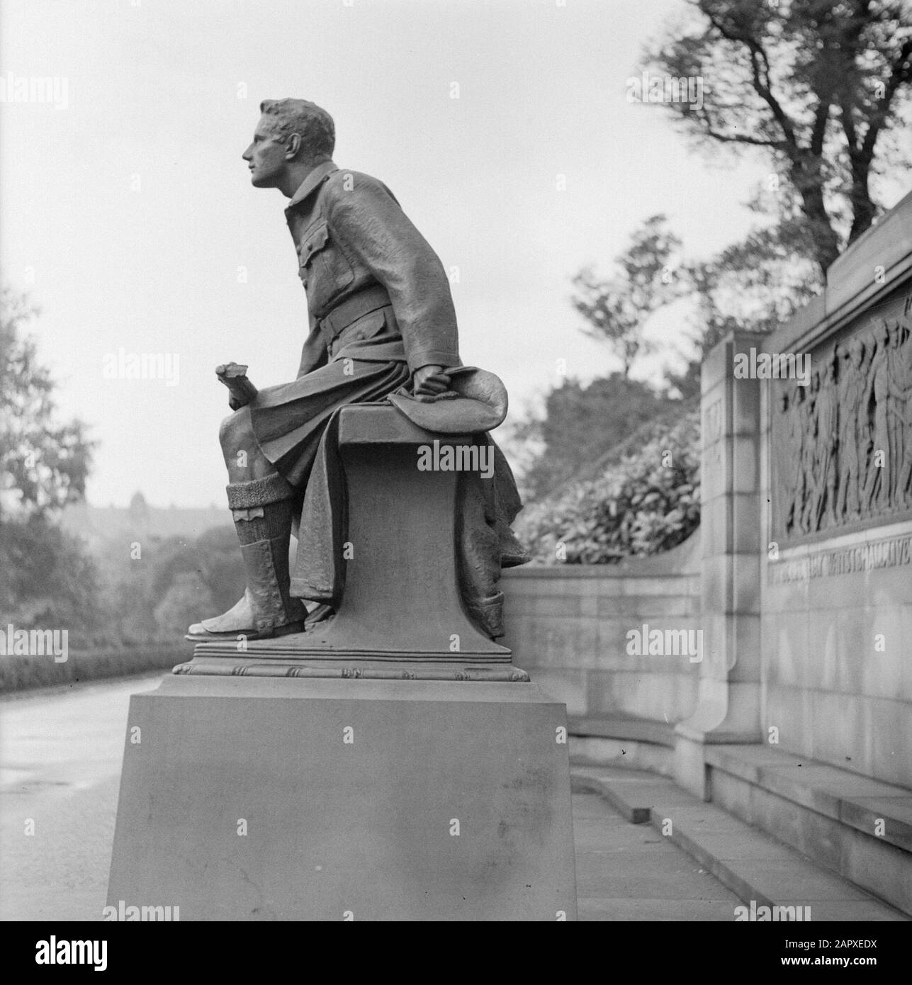 Scozia - Townscape Edimburgo Scottish-American War Memorial In West Princes Street Garden Data: 1934 Posizione: Edimburgo, Gran Bretagna, Scozia Parole Chiave: Sculture, Monumenti Foto Stock