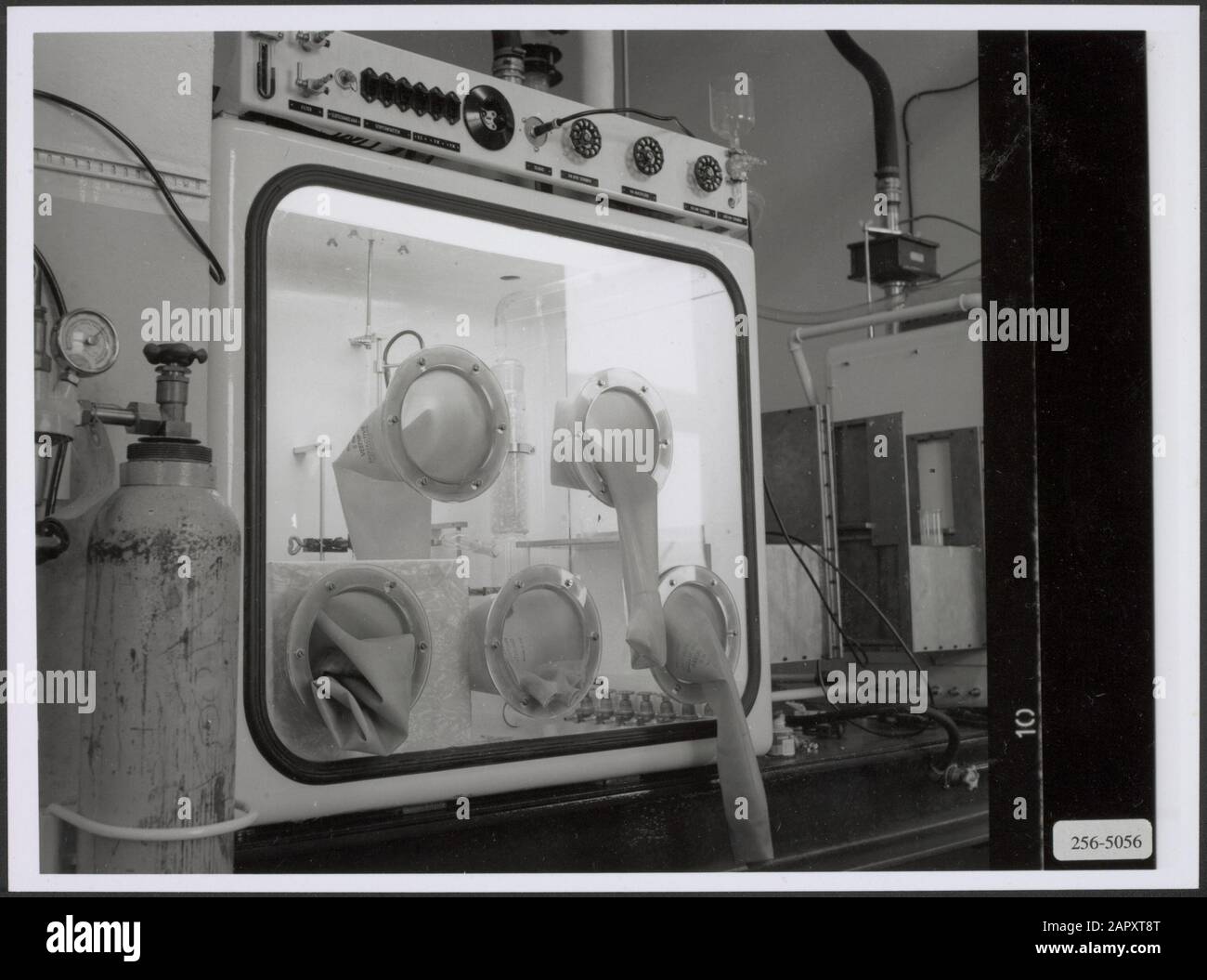Maniche di sicurezza per lavori sterili Data: Parole Chiave dense: Sicurezza, maniche di sicurezza Foto Stock