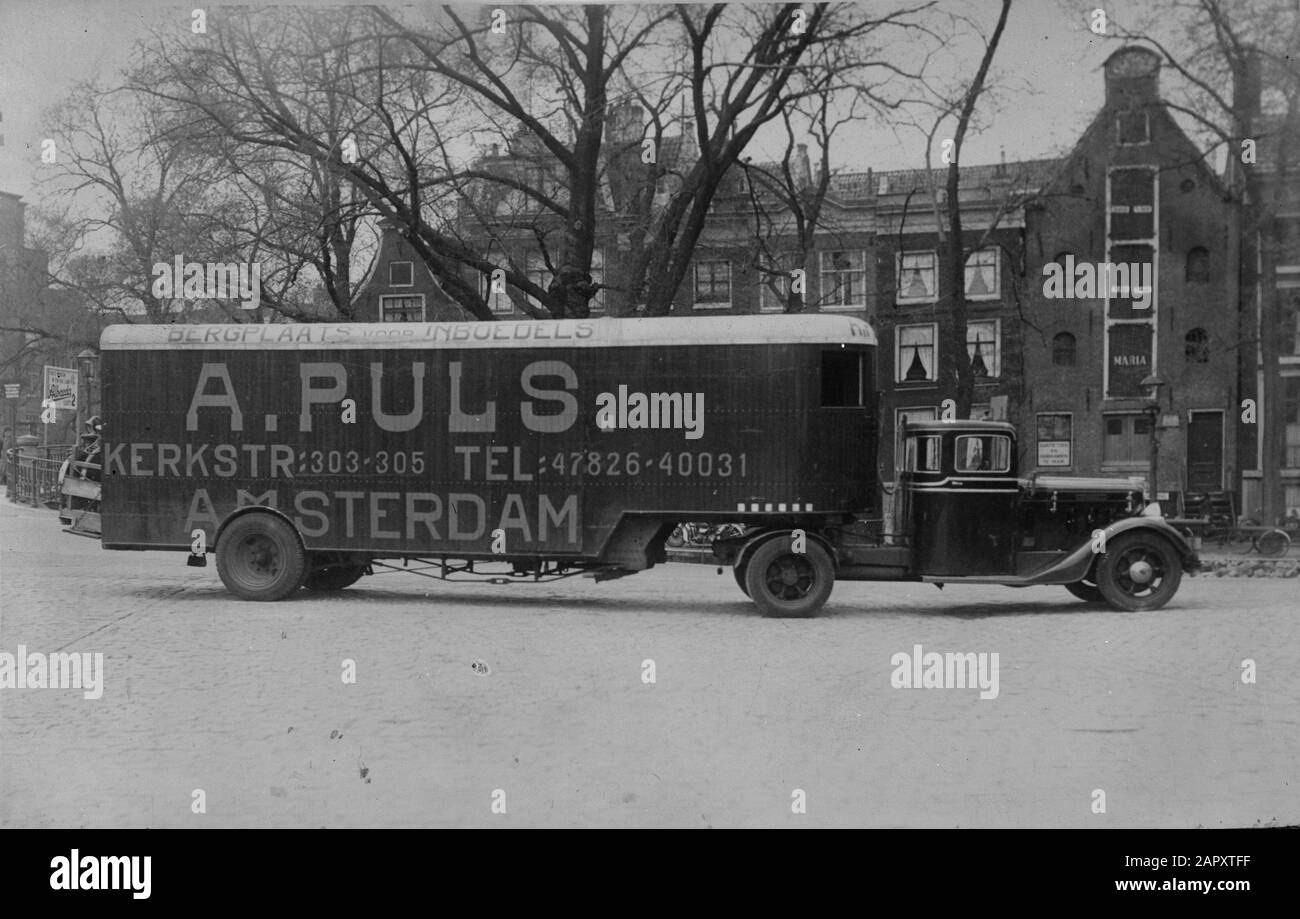 Carrello mobile dell'azienda A. Puls. Ripronativo. La compagnia mobile Puls era famosa per il trasporto di contenuti ebraici durante la seconda guerra mondiale; Foto Stock