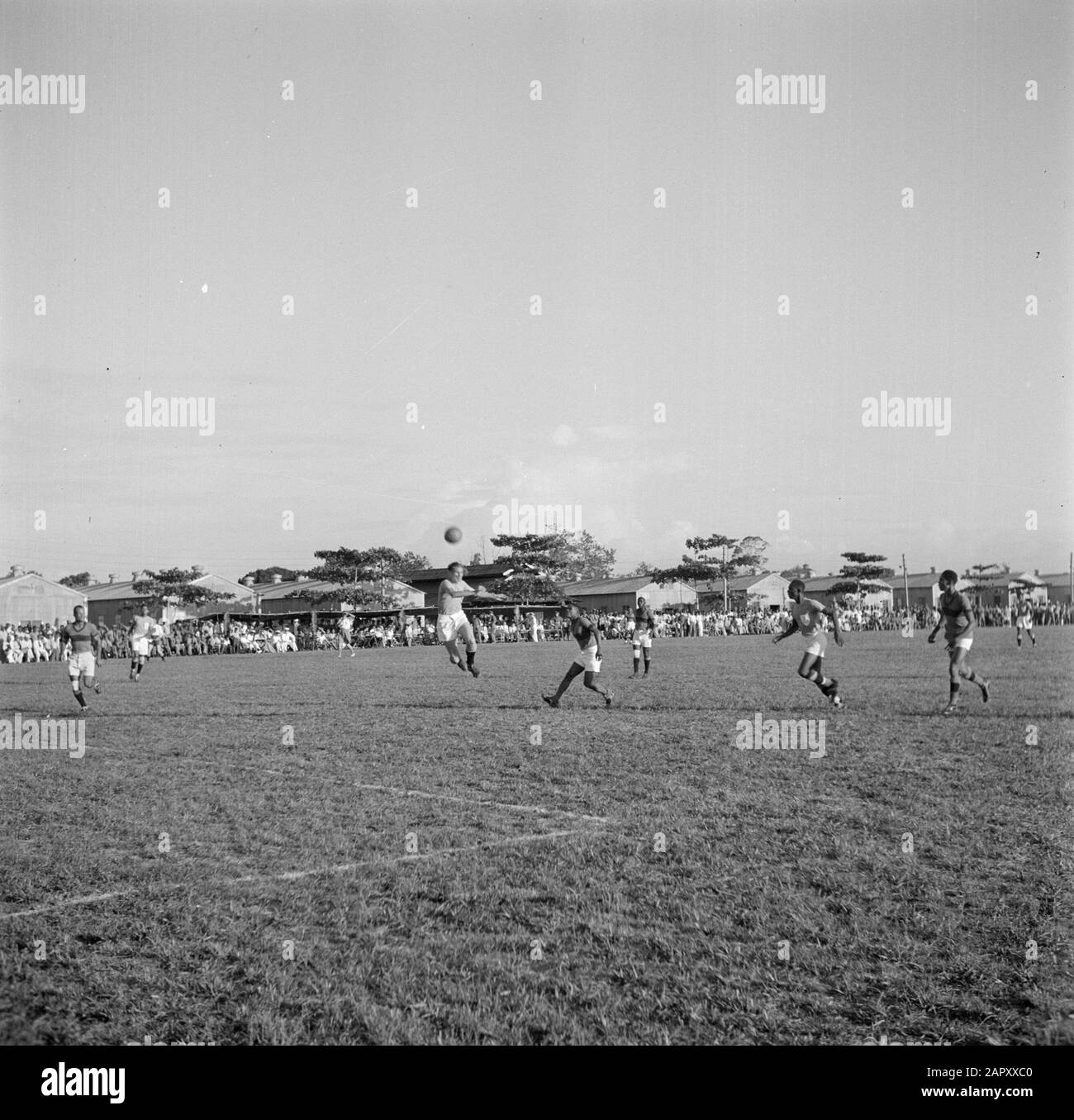 Viaggio in Suriname e Antille Olandesi Calcio in Paramaribo Data: 1947 luogo: Paramaribo, Suriname Parole Chiave: Calcio Foto Stock