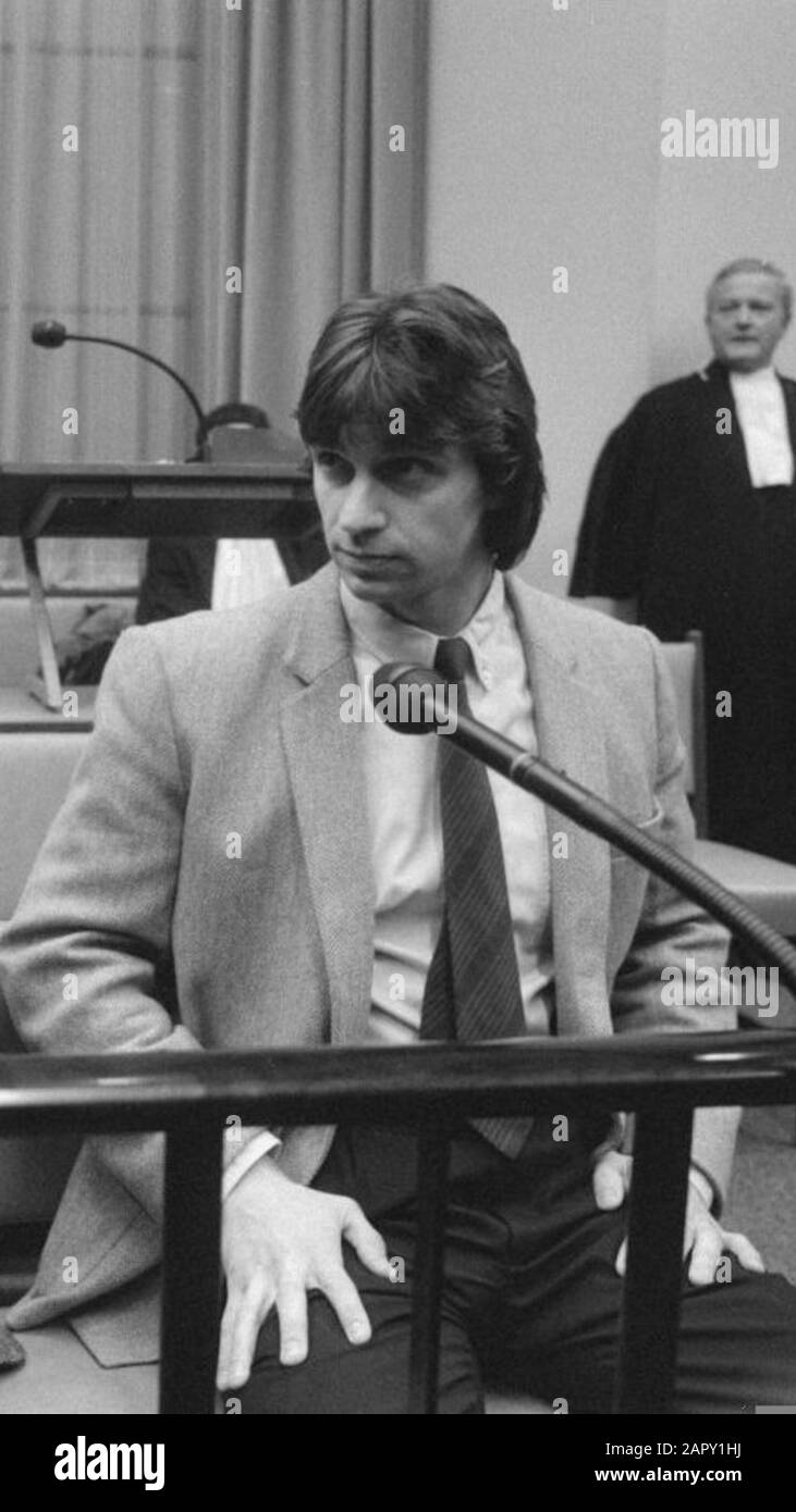 Procedimenti contro Heineken rapitori Cor van Hout e Willem Holleeder (a destra) nel Palazzo di Juditie ad Amsterdam; Foto Stock