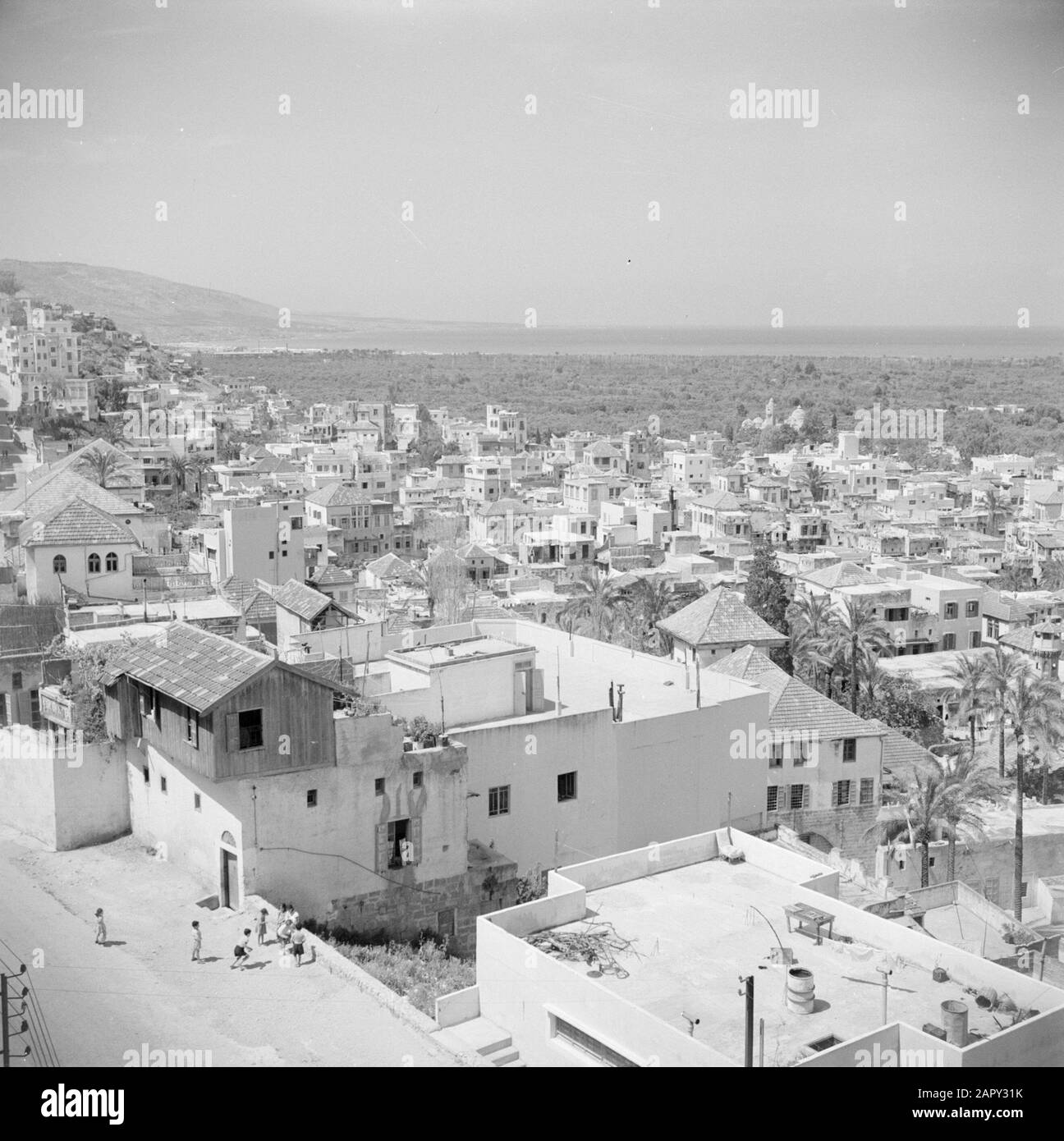 Medio Oriente 1950-1955: Libano Vista dalla fortificazione della città Tripoli Data: 1950 luogo: Libano, Tripoli Parole Chiave: Panorama, città Foto Stock