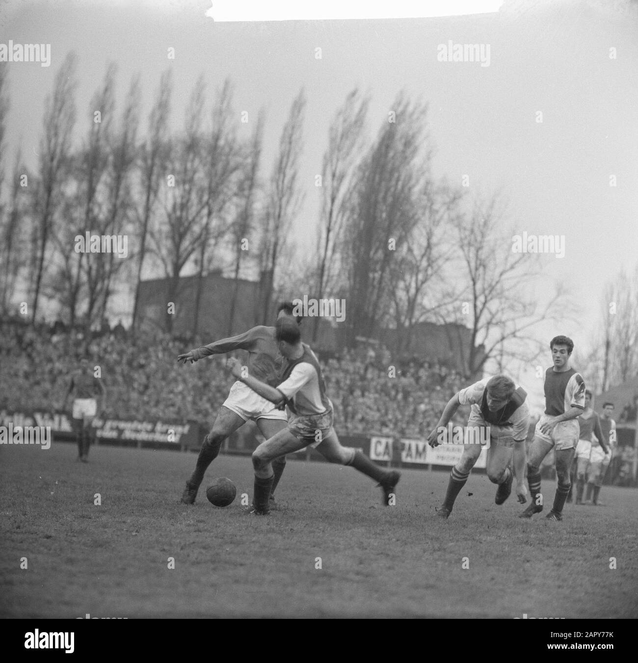 Ufficio Turistico contro Feyenoord gioco momenti Data: 6 maggio 1962 Parole Chiave: Sport, calcio Nome istituzione: Feyenoord, Ufficio Turistico Foto Stock