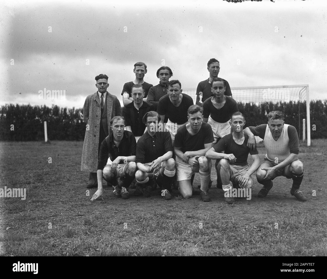 Torneo Zeeburgia terreno 11-tal Vrije Volk Cliche Factory Utrecht Nieuwe Gracht 79 Data: 23 Maggio 1948 Parole Chiave: Campi, tornei Foto Stock