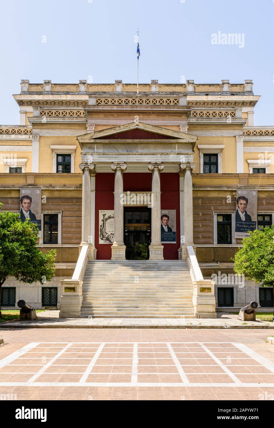 Il Museo storico Nazionale neoclassico presso l'antico palazzo del Parlamento, Atene, Grecia Foto Stock