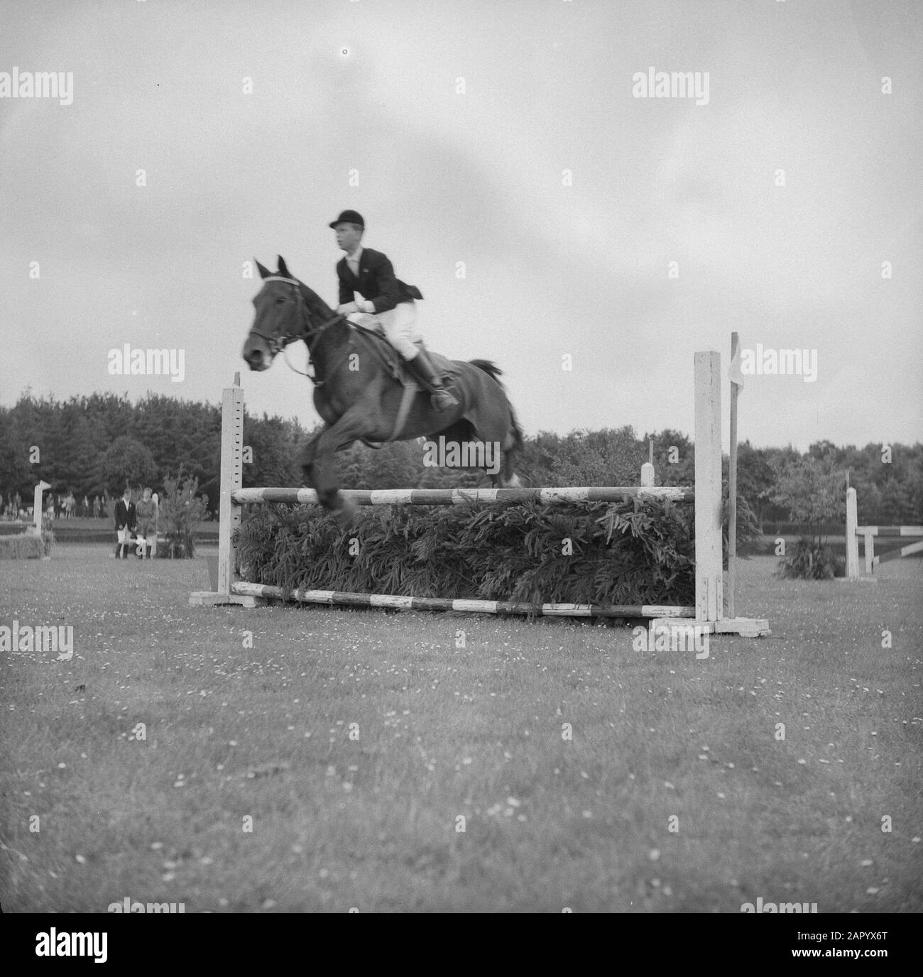 Giornata Della Gioventù A Bosplan Data: 18 Giugno 1961 Nome Personale: Jeugdruiterdag Foto Stock Giornata Della Gioventù A Bosplan Data: 18 Giugno 1961 Nome Personale: Jeugdruiterdag Foto Stock