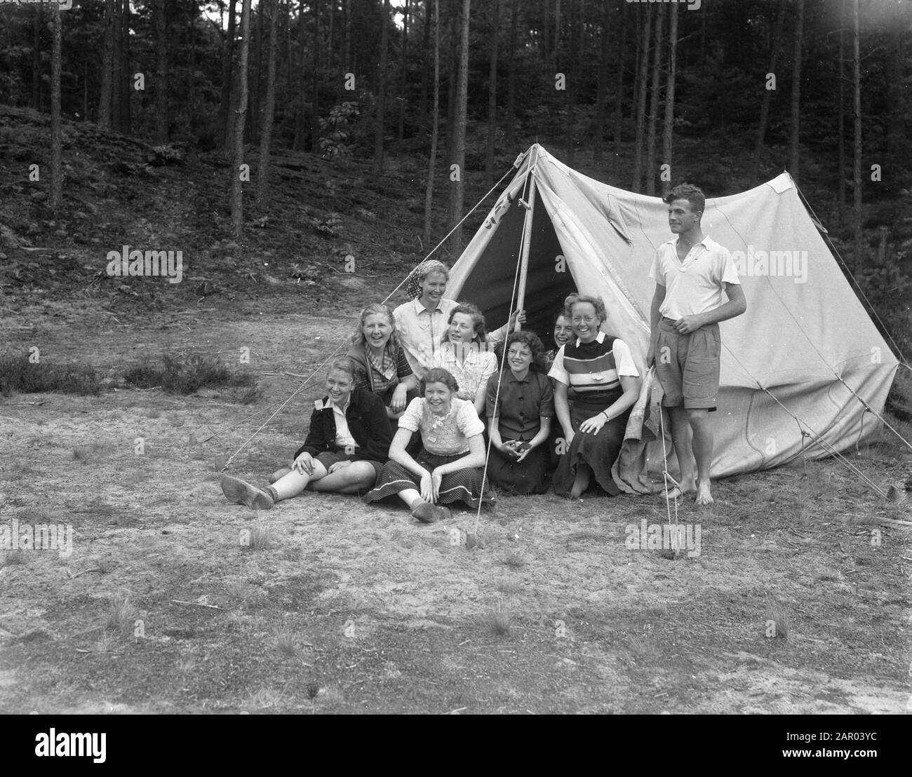 VCJC Kamp Nunspeet Kamp Nunspeet VCJC Data: 11 agosto 1948 luogo: Nunspeet Parole Chiave: Organizzazioni giovanili, campi Foto Stock VCJC Kamp Nunspeet Kamp Nunspeet VCJC Data: 11 agosto 1948 luogo: Nunspeet Parole Chiave: Organizzazioni giovanili, campi Foto Stock
