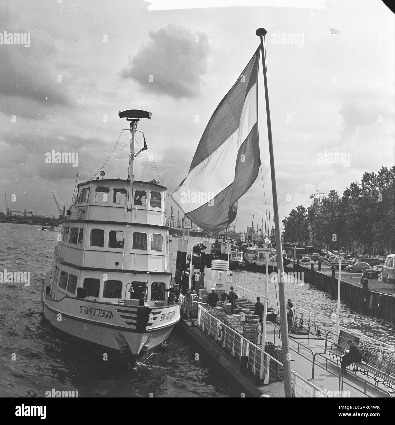 New Spido-Boat City Rotterdam Data: 29 Giugno 1962 Località: Rotterdam, Zuid-Holland Parole Chiave: Spedizione, Navi, Turismo Foto Stock