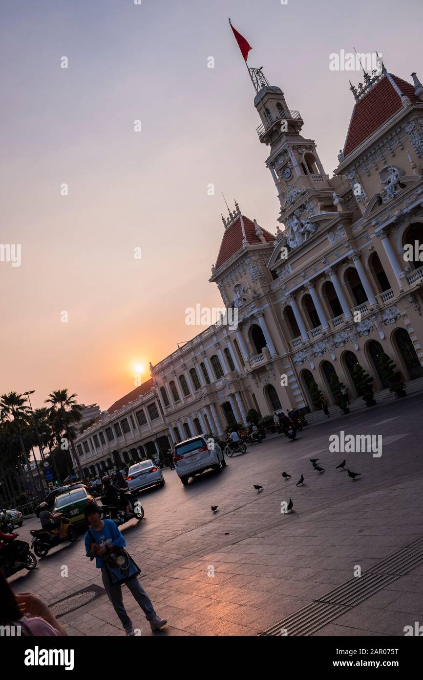 Ho Chi Minh City Hall, edificio in stile coloniale francese che ospita la sede centrale della commissione popolare, ho Chi Minh City, Vietnam Foto Stock