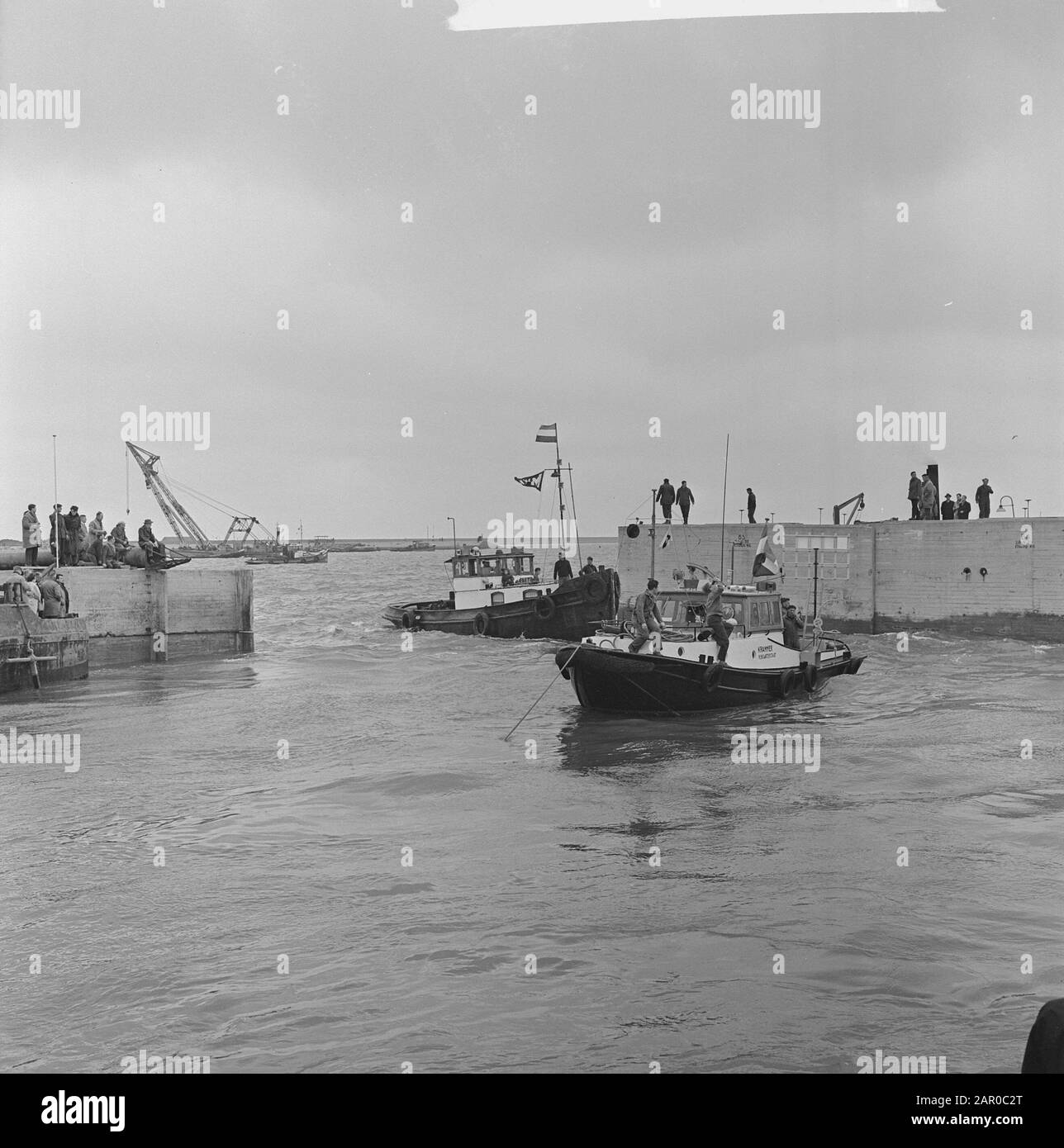Grevelingen chiuse quattro Caissons (reportage) Data: 12 maggio 1962 Località: Grevelingen Parole Chiave: Caissons Foto Stock Grevelingen chiuse quattro Caissons (reportage) Data: 12 maggio 1962 Località: Grevelingen Parole Chiave: Caissons Foto Stock