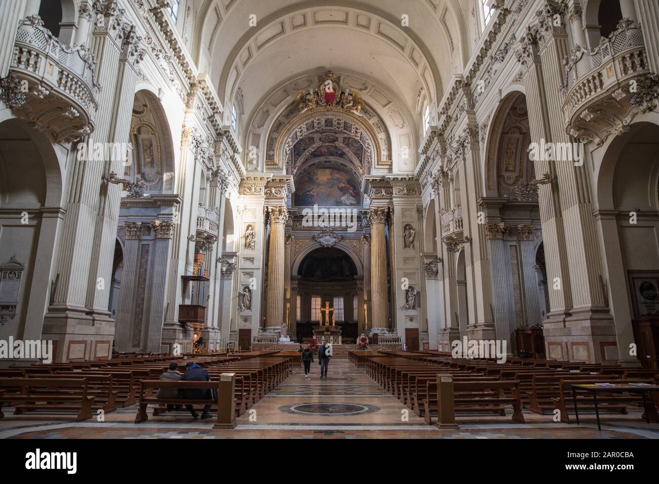 Cattedrale di bologna interno immagini e fotografie stock ad alta