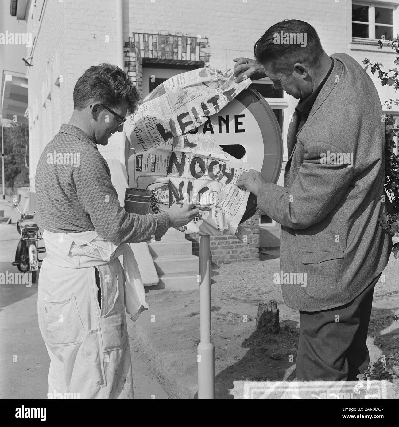 Tudderen tedesco di nuovo. Dogana Data: 31 Luglio 1963 Località: Germania, Tüdderen Parole Chiave: Segni Foto Stock