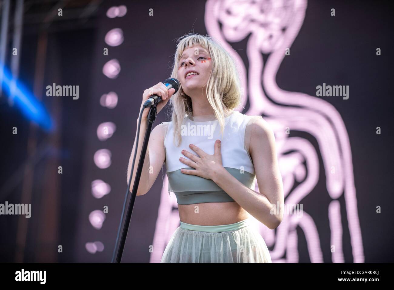 Aurora in scena al Festival Cruïlla, Barcellona, 3 giugno 2019. Fotografo: Ale Espaliat Foto Stock