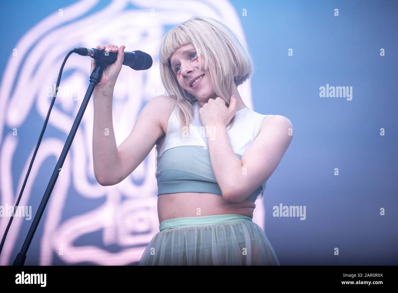 Aurora in scena al Festival Cruïlla, Barcellona, 3 giugno 2019. Fotografo: Ale Espaliat Foto Stock