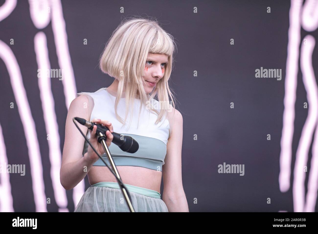 Aurora in scena al Festival Cruïlla, Barcellona, 3 giugno 2019. Fotografo: Ale Espaliat Foto Stock
