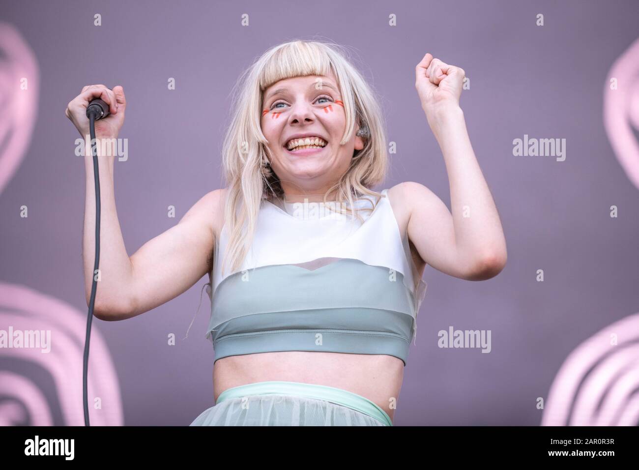 Aurora in scena al Festival Cruïlla, Barcellona, 3 giugno 2019. Fotografo: Ale Espaliat Foto Stock