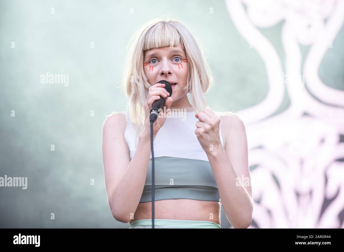 Aurora in scena al Festival Cruïlla, Barcellona, 3 giugno 2019. Fotografo: Ale Espaliat Foto Stock