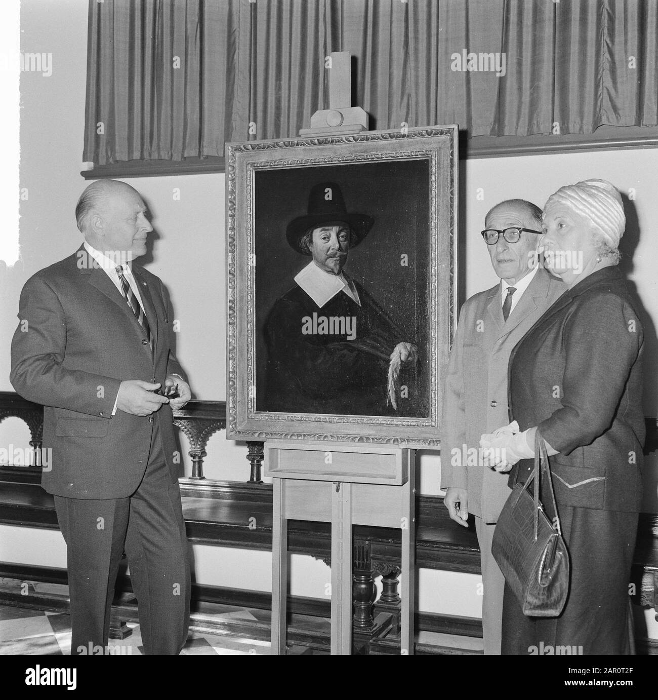 Un nuovo vecchio maestro di Frans Hals, Sig. E Sig.ra Leonid Hotinov Data: 20 maggio 1964 Nome personale: Guarisci FRANCESE Foto Stock