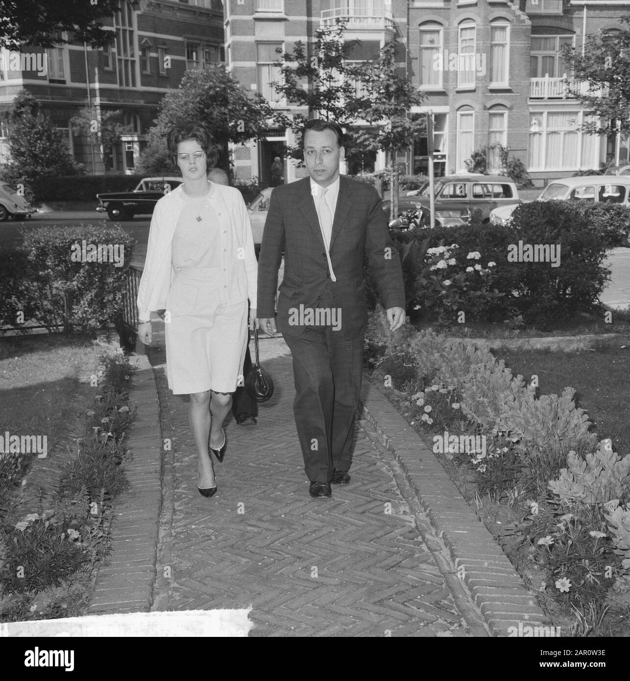 Marine joyflyer Theo van Eyck per i giudici, Mrs Van Eck Data: 3 luglio 1964 Parole Chiave: Marine Person name: Eyk, Theo van Foto Stock