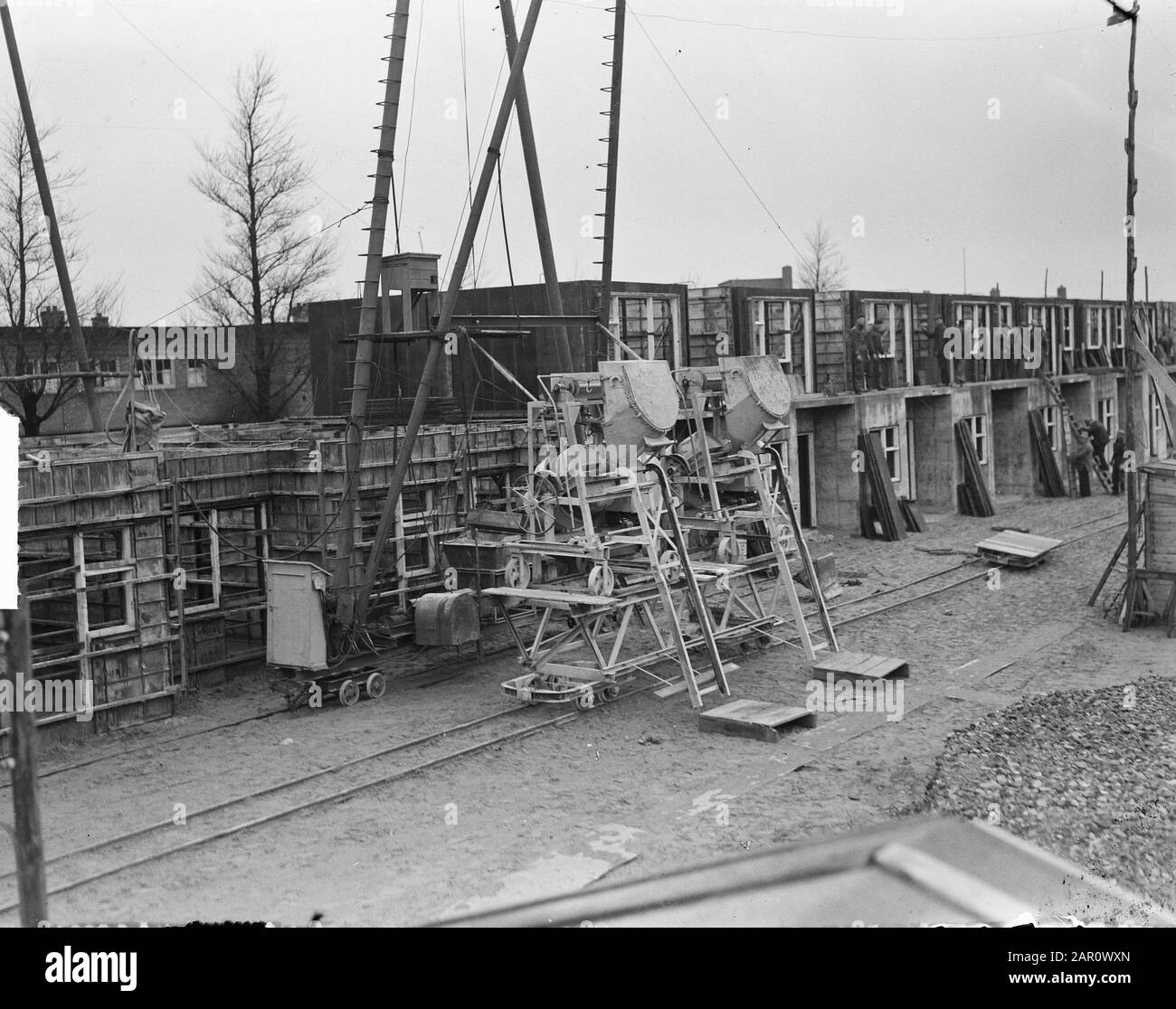 Dwellings from rubble concrete in IJmuiden Data: 16 marzo 1949 luogo: IJmuiden Parole Chiave: Housing Foto Stock