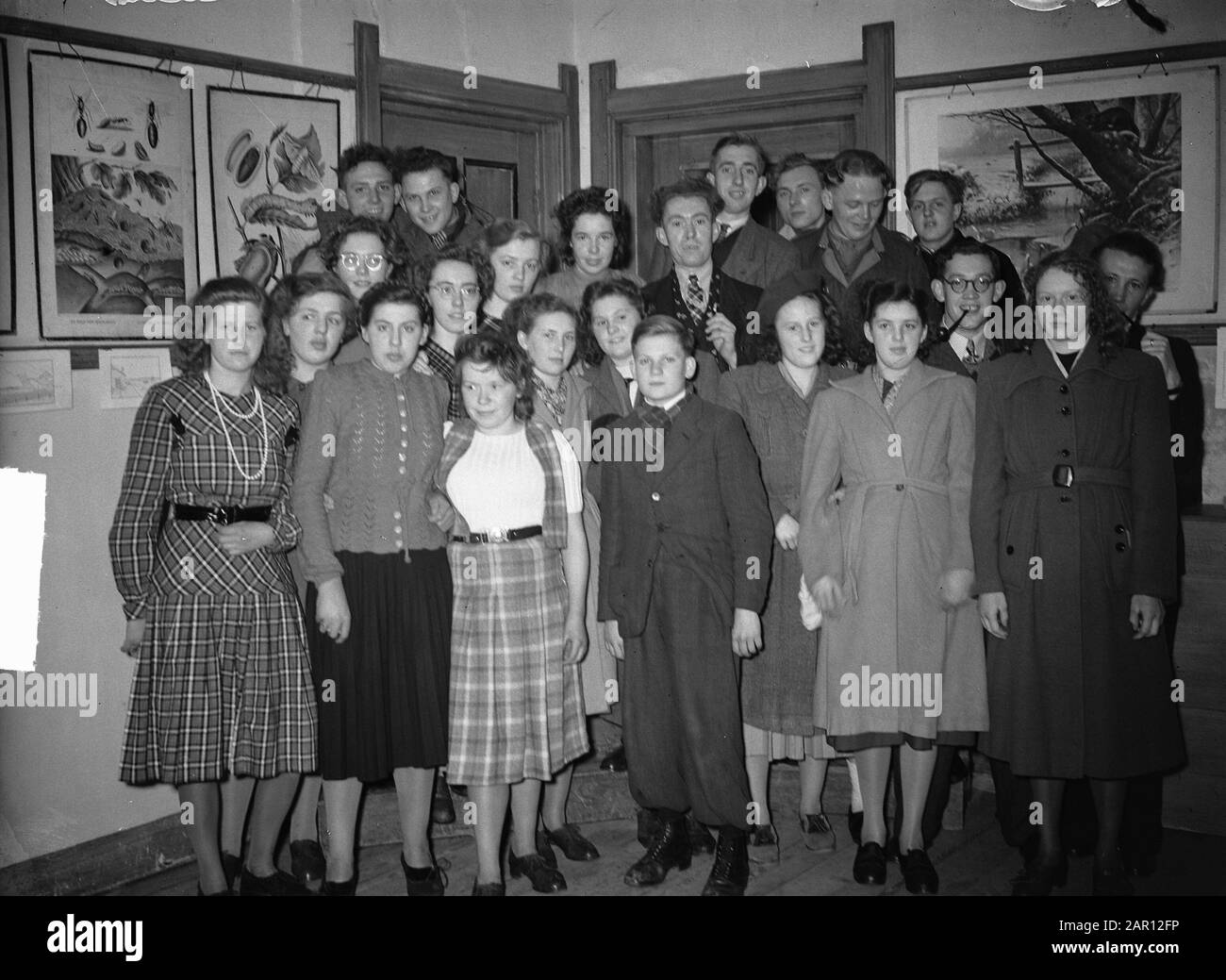 Koningin Wilhelminaschool Giessendam Data: 10 aprile 1949 luogo: Giessendam Parole Chiave: Ritratti di gruppo, istruzione, scuole Foto Stock