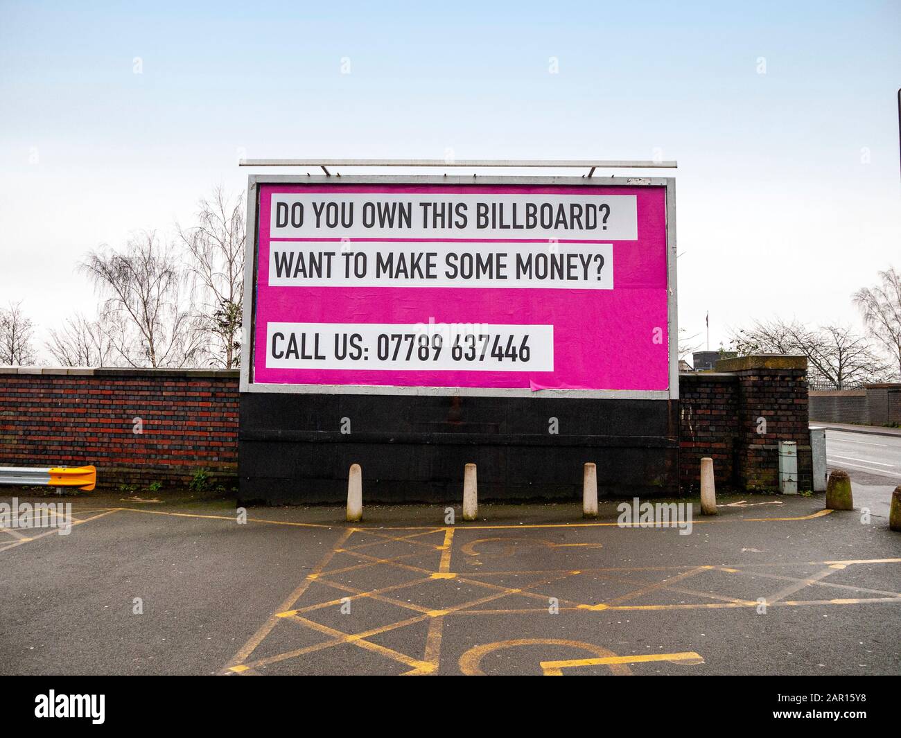 Billboard cercando di vendere spazio pubblicitario UK Foto Stock