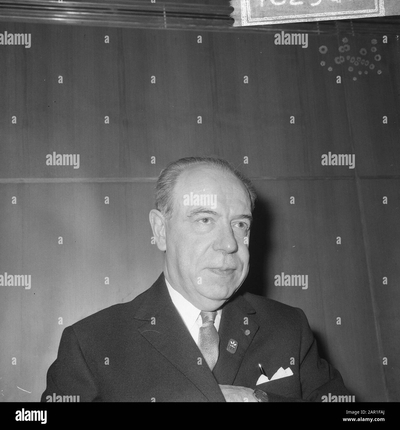 Settimo congresso della Confédération Européenne de L' Agriculture presso il centro congressi RAI di Amsterdam a participant Data: 11 ottobre 1965 luogo: Amsterdam, Noord-Holland Parole Chiave: Congressi, agricoltura Nome istituto: Rai Foto Stock