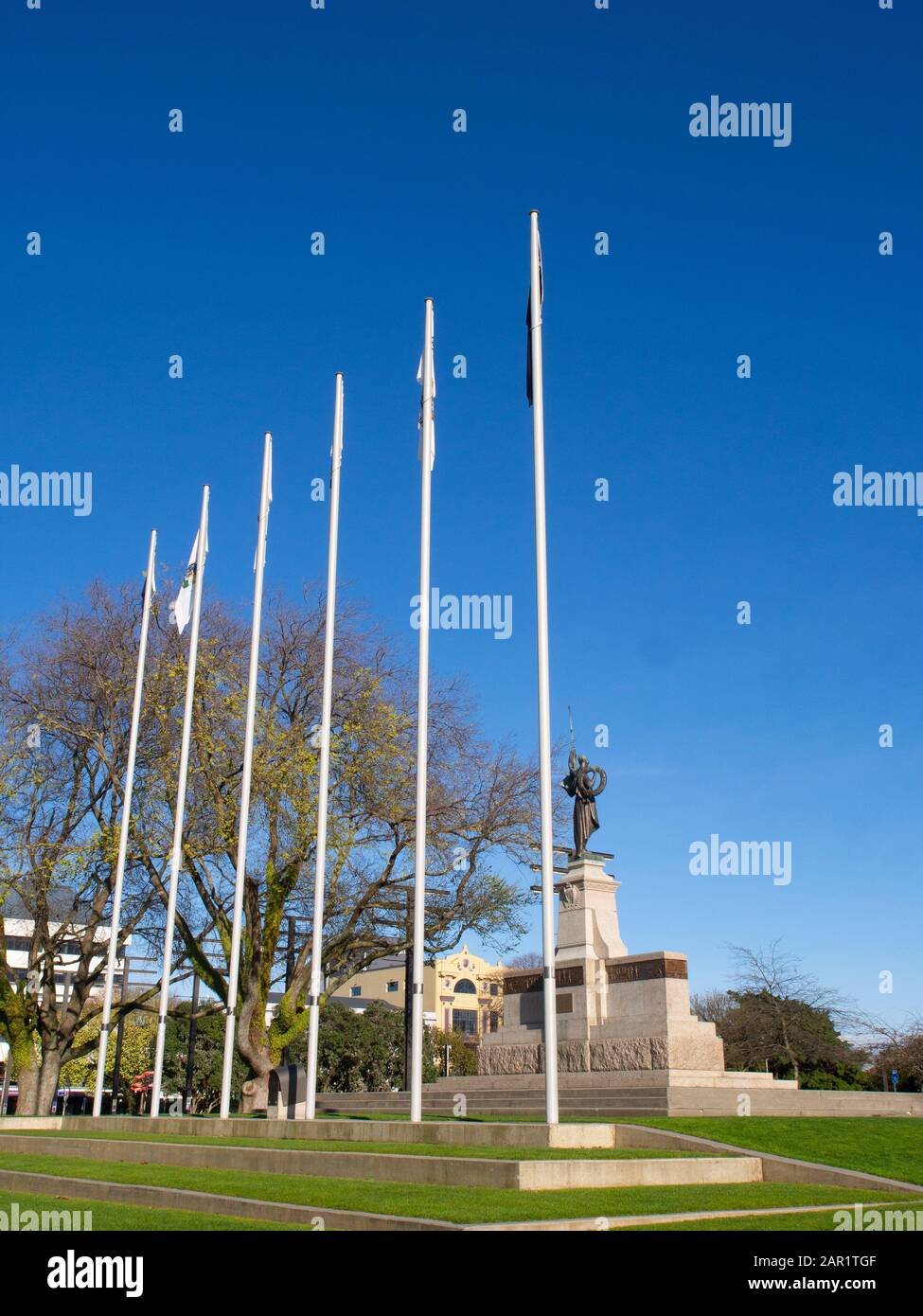 Pali Della Bandiera Nella Piazza Palmerston North Foto Stock
