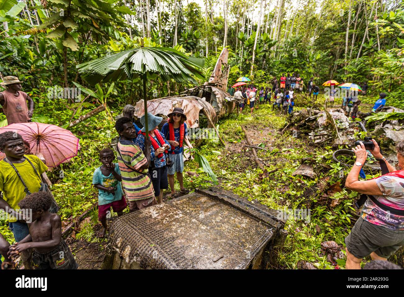 Rack di aerei dell'ammiraglio giapponese Yamamoto nella giungla di Bougainville, Papua Nuova Guinea Foto Stock