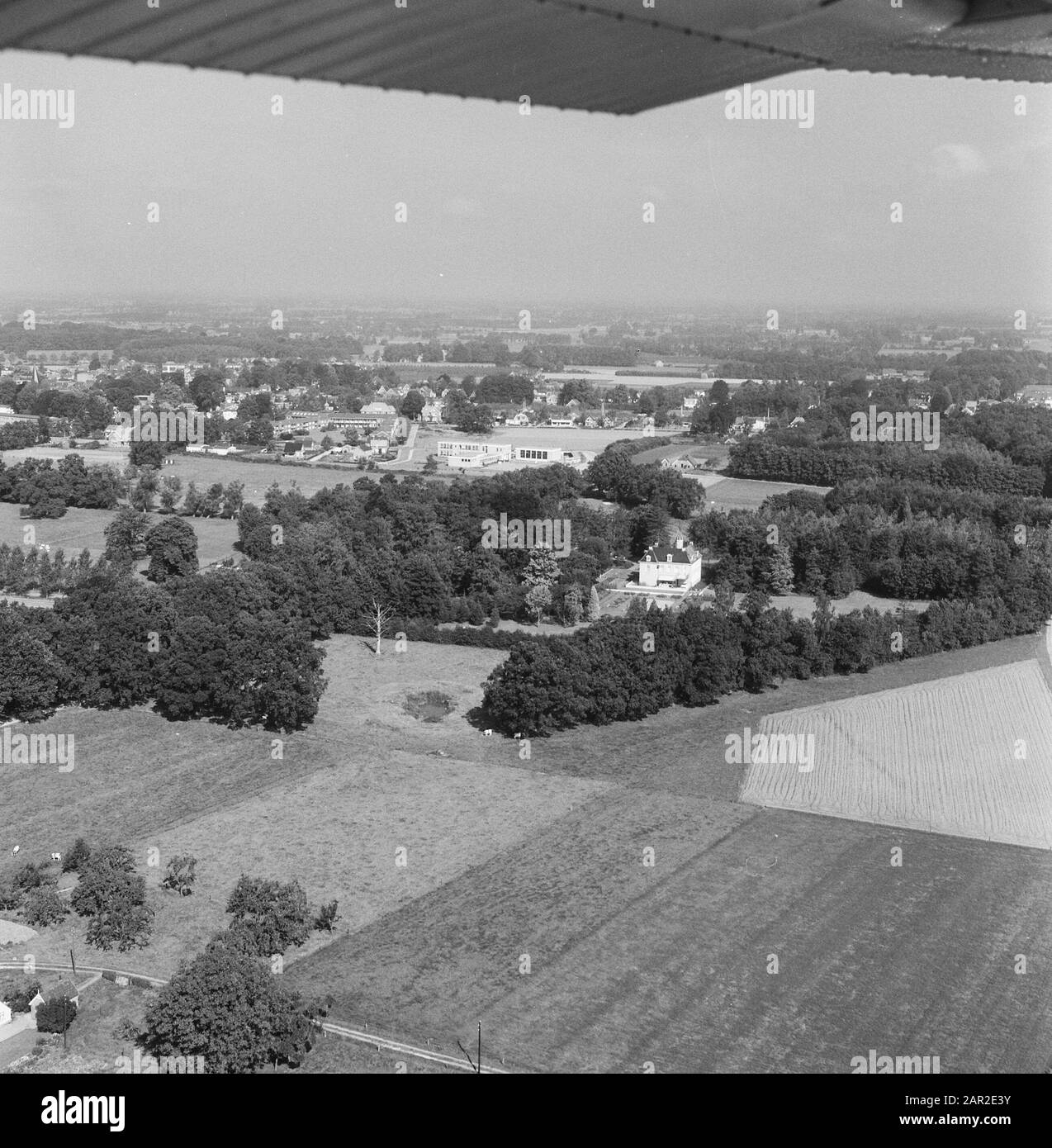 Giardini, case di campagna Data: Parole Chiave non date: Case di campagna, giardini Foto Stock