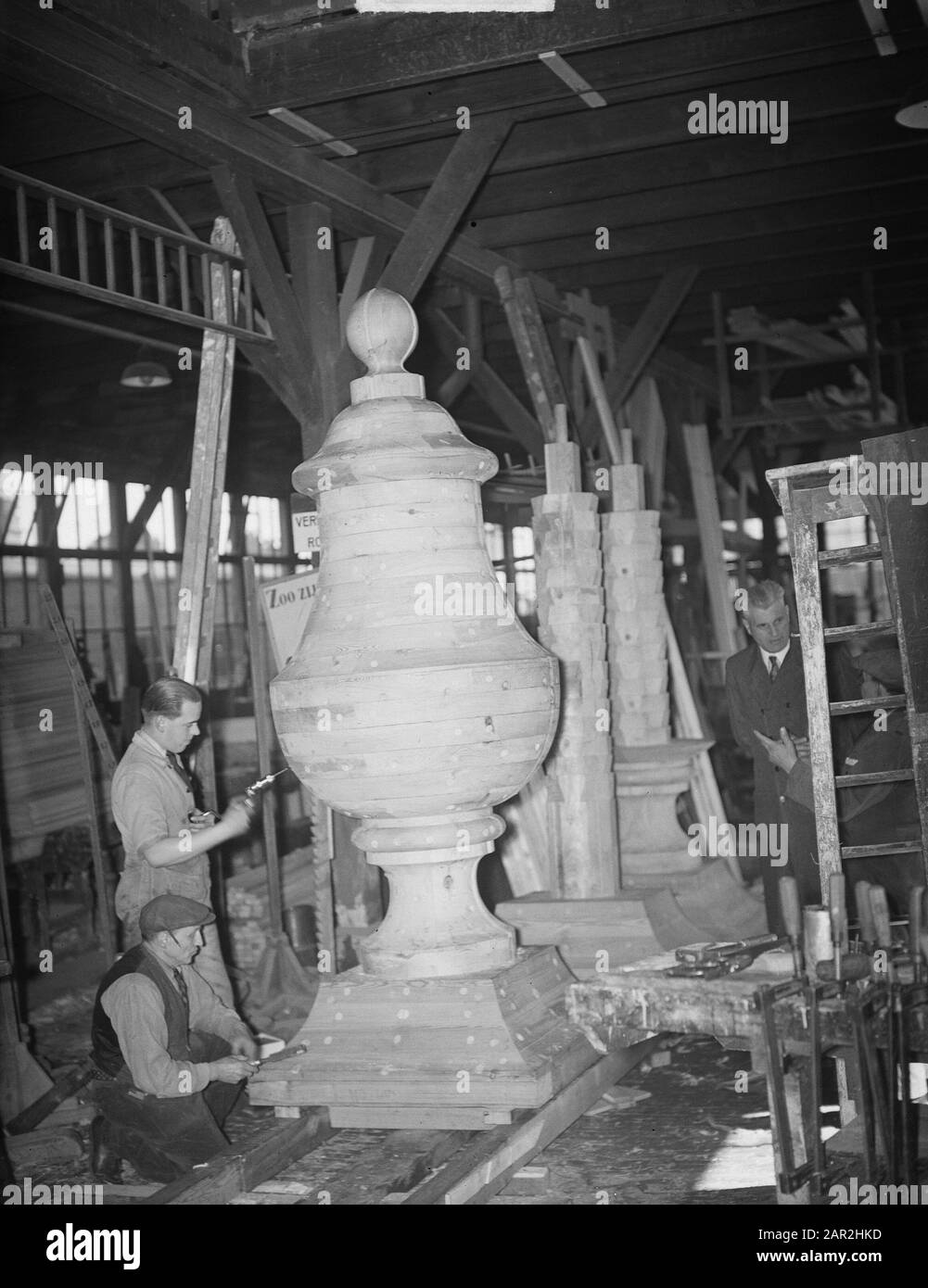 Nuovi vasi per Westertoren Data: 10 maggio 1950 Parole Chiave: Vaurzen Nome istituzione: Westertoren Foto Stock