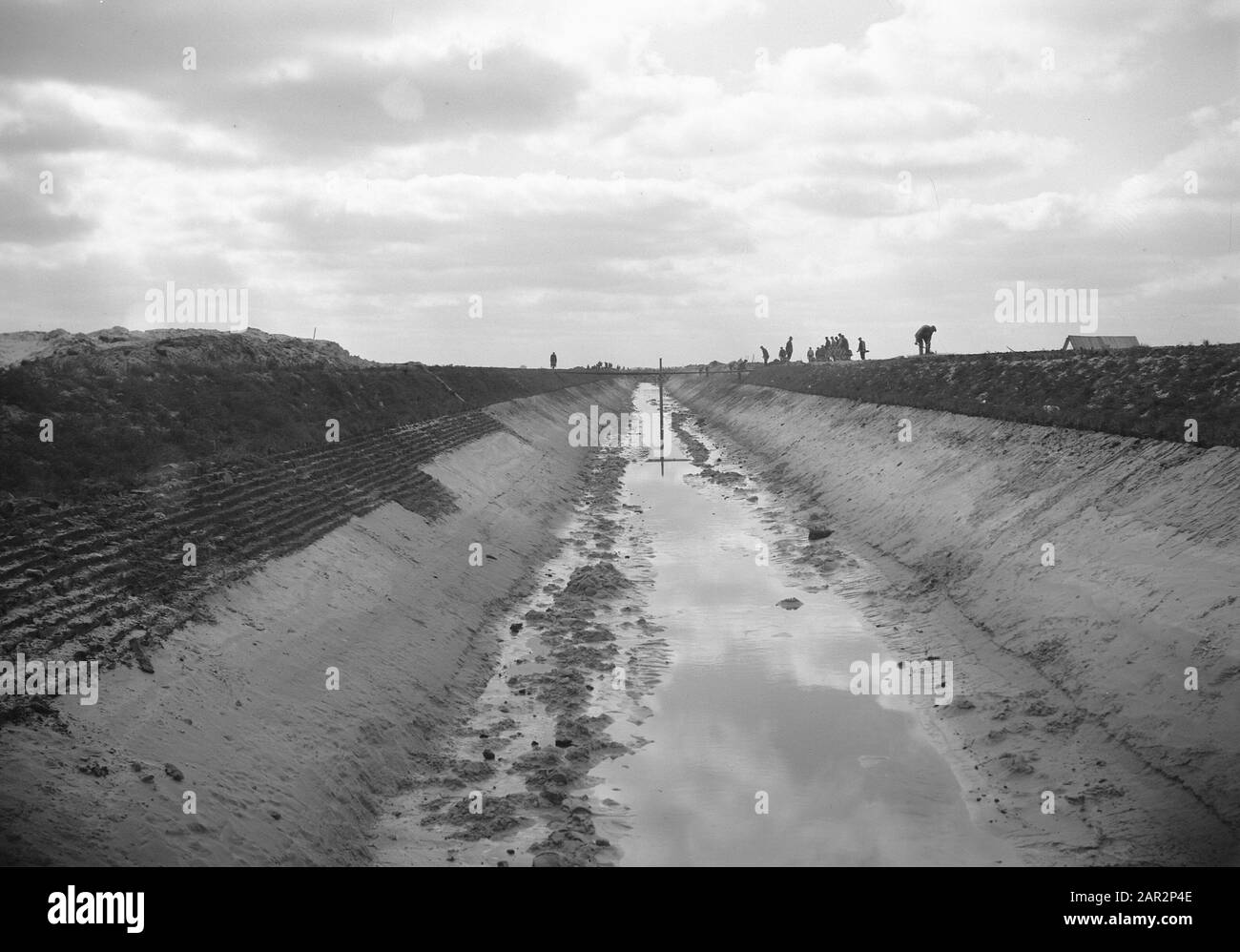 Scavo e miglioramento di canali, posa ponti, tavole d'acqua, sellingervenen Data: Parole Chiave non ondati: Posa ponti, scavo e miglioramento canali, tavole d'acqua Nome utente: Sellingervenen Foto Stock