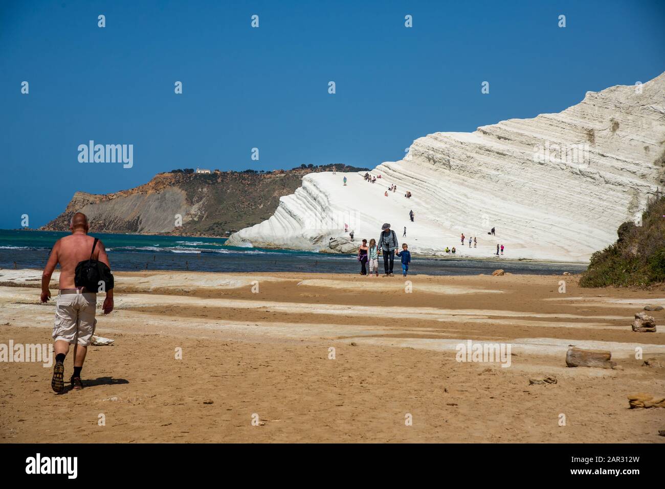Famosa Scala del Turci, bianche scogliere di arenaria nei pressi di Agrigento in Sicilia Foto Stock