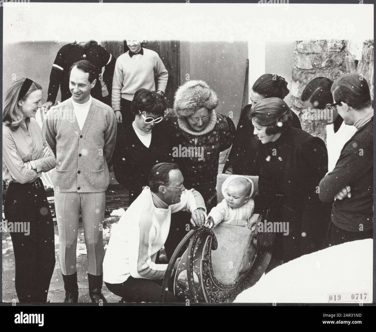 Serie 019-0717, 019-0730, 019-0731 Data: 4 marzo 1968 luogo: Lech Am Arlberg, Austria Parole Chiave: Queens, casa reale, famiglia reale, principesse, sport invernali Foto Stock