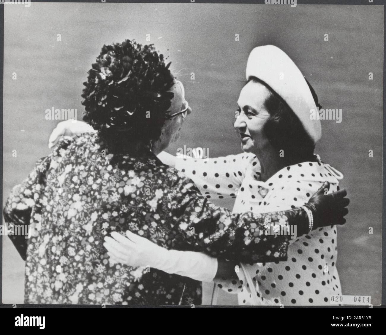 Casa reale, visite di stato, regine, saluti Data: 1964 luogo: Messico Parole Chiave: Saluti, regine, casa reale, visite di stato Nome personale: Juliana (Regina Olanda) Foto Stock