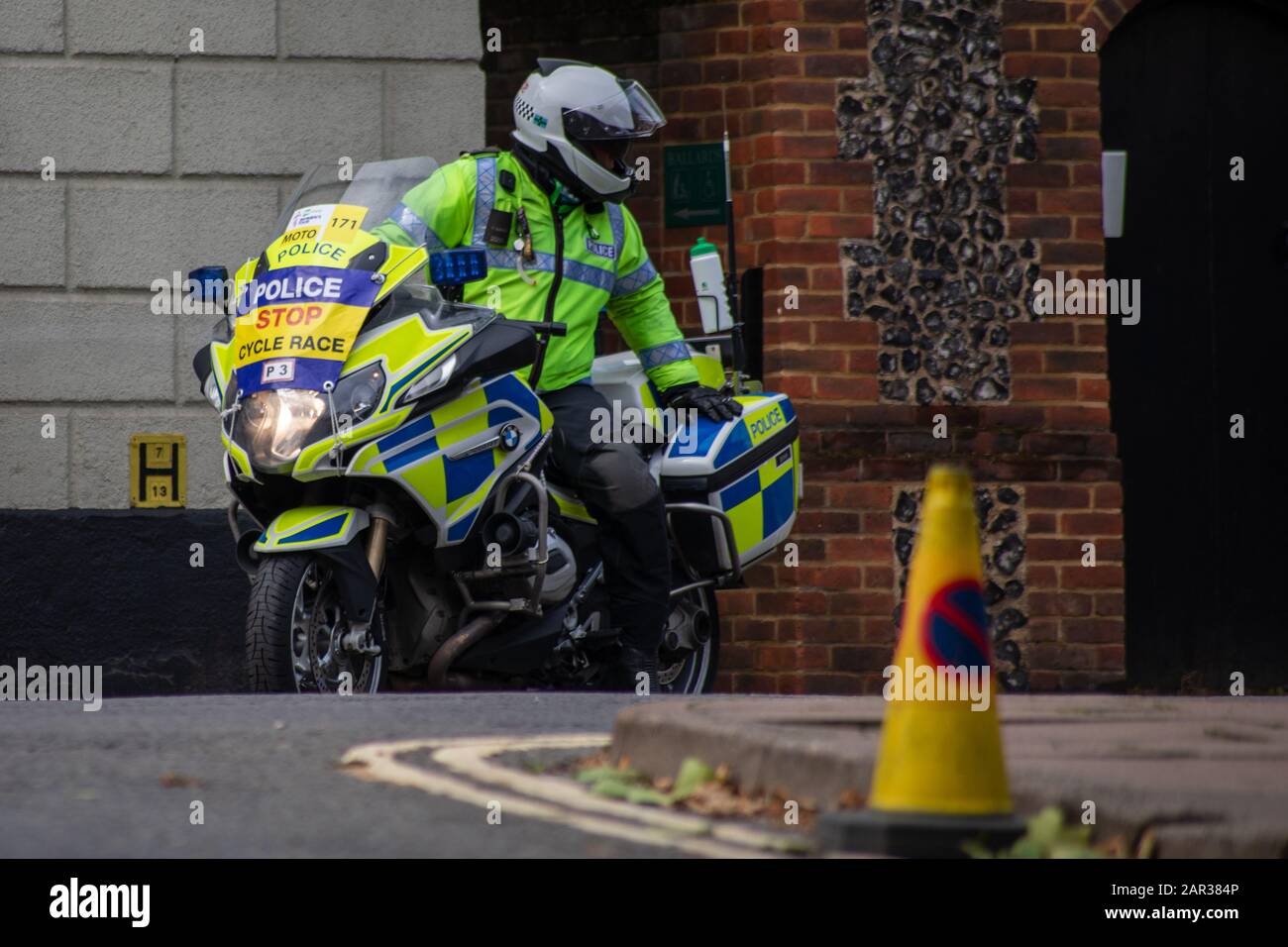 Uk Polizia Moto Ciclo Race Escort Foto Stock