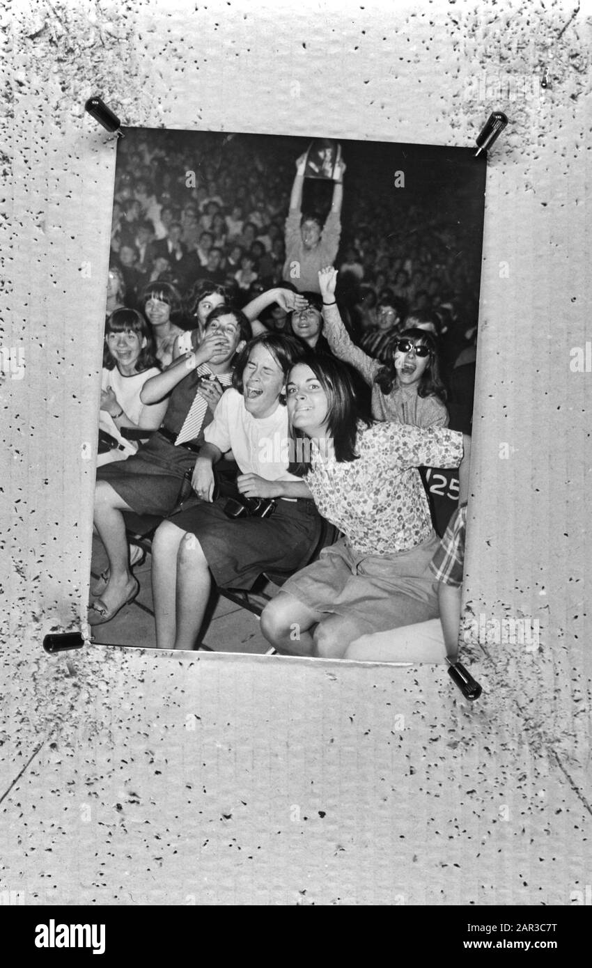 Fan dei Beatles Data: 25 gennaio 1972 Parole Chiave: Fans Institution Nome: Beatles Foto Stock