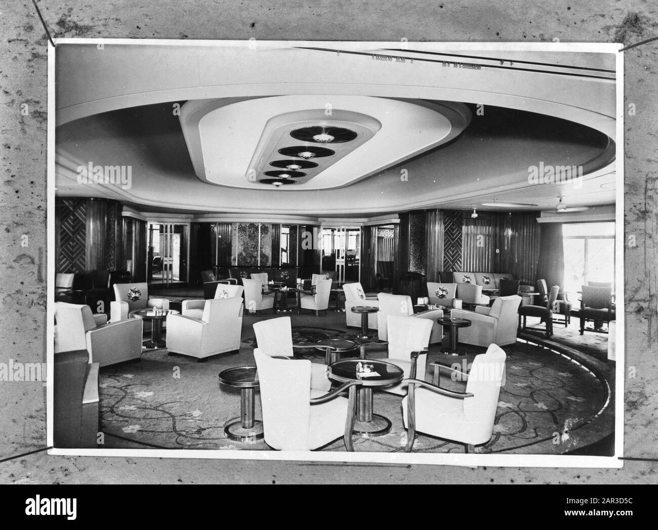 M.S. Oranje van Stoomvaart Maatschappij Nederland impiegato come nave ospedaliera presso la marina australiana. 1st class lounge Annotation: Data di pronuncia: Prima del 1940 Keywords: Navi d'ospedale , navi da guerra, navi passeggeri, seconda guerra mondiale Foto Stock