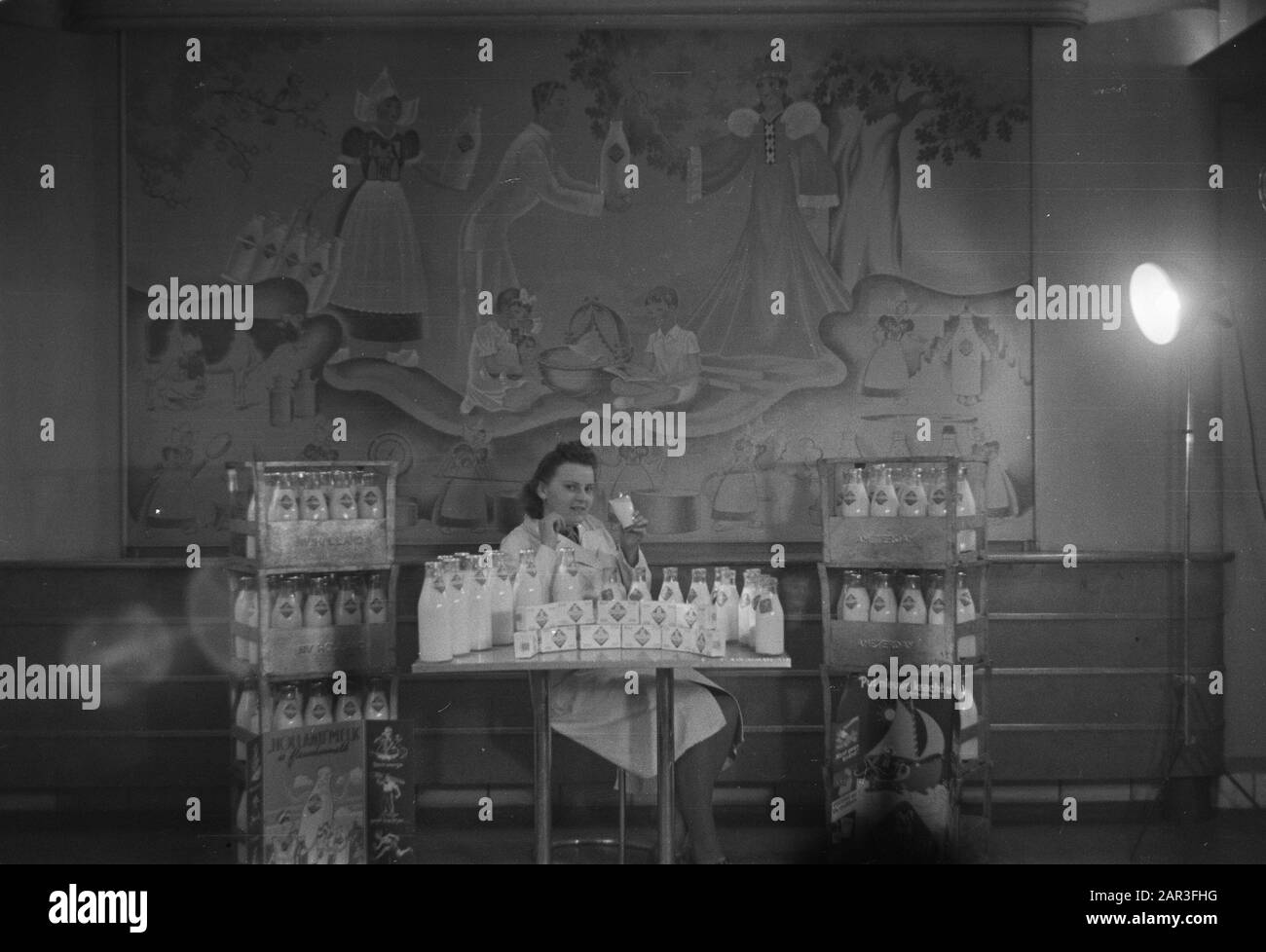 Melkfabriek Olanda Data: 18 Febbraio 1946 Luogo: Olanda Parole Chiave: Milkfabriek Foto Stock